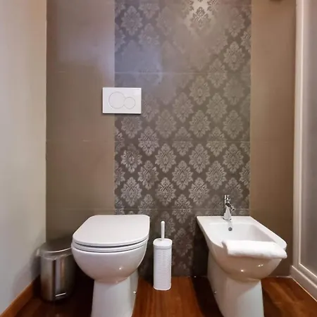 Affittacamere Al Volo Tommaseo 4*